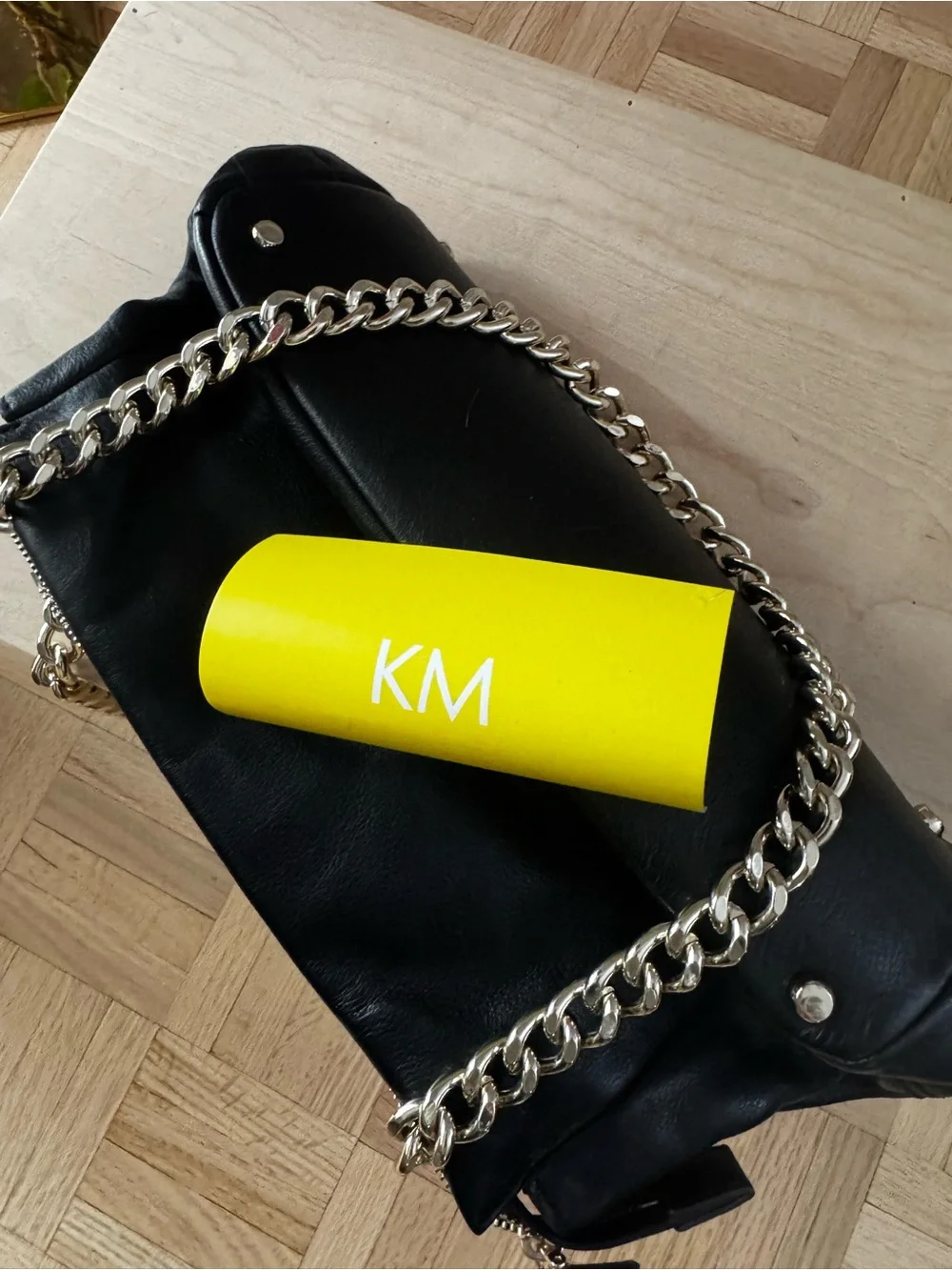 Karen Millen Black Leather Shoulder Bag with Gold Chain Straps and Dust Bag - Picture 6 of 11
